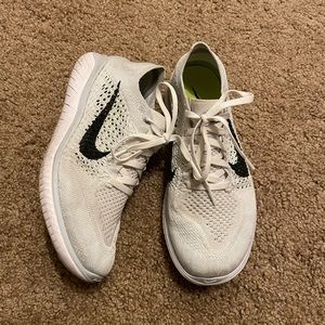 Nike Free RN Flyknits